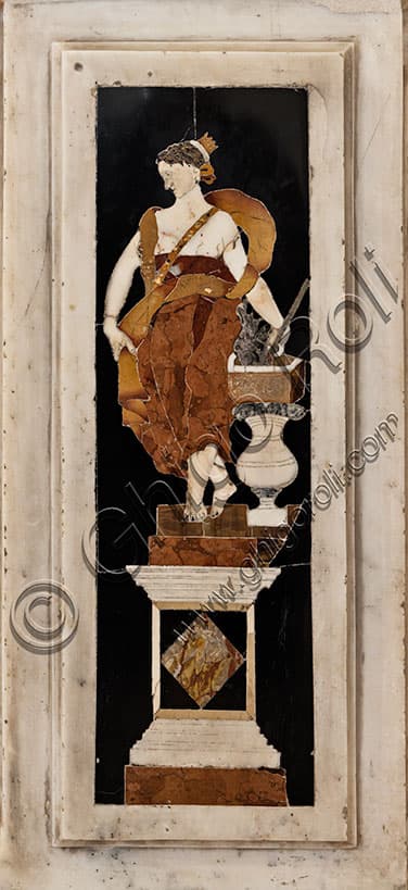 Dettaglio dell'altare maggiore con tabernacolo marmoreo e tarsie in pietre preziose, Chiesa di Santa Corona, Vicenza