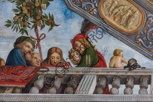 Dettaglio affresco Garofalo Palazzo Costabili Ferrara: bimbo, scimmiotto, tralci di vite e giovane con manto vermiglio