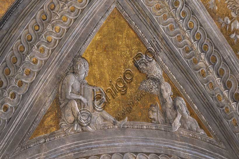 Dettaglio dell'affresco di Mantegna con Orfeo che incanta Cerbero, volta della Camera degli Sposi, Palazzo Ducale di Mantova
