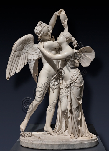 Marble sculpture of Cupid and Psyche by Giovanni Maria Benzoni, a neoclassical art piece from 1845