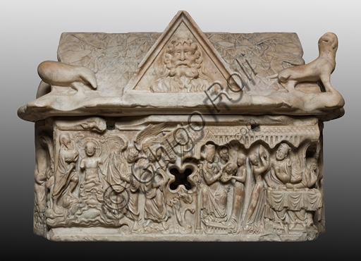 Arca delle reliquie di San Giovanni Battista, scultura gotica del XIII secolo nella Cattedrale di San Lorenzo a Genova