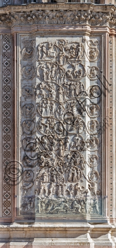 Marble bas-reliefs by Lorenzo Maitani on the door pilasters of Orvieto Cathedral façade, detail of the Gospel stories