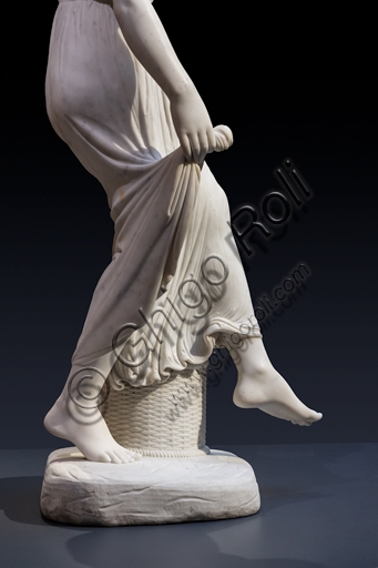 Detail of legs Young Dancer marble sculpture Bertel Thorvaldsen