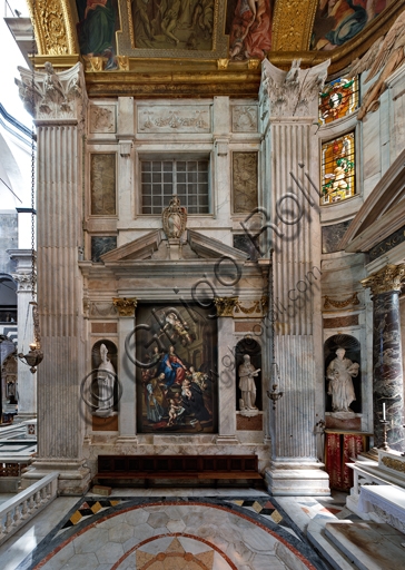 Veduta della parete settentrionale della Cappella Senarega (Nostra Signora del Soccorso) all'interno del Duomo di Genova