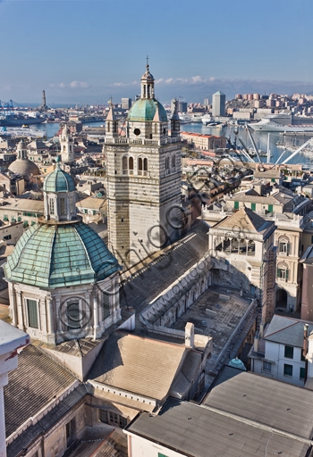 Architecture of St. Lawrence Cathedral in Genoa: view of the dome and bell tower