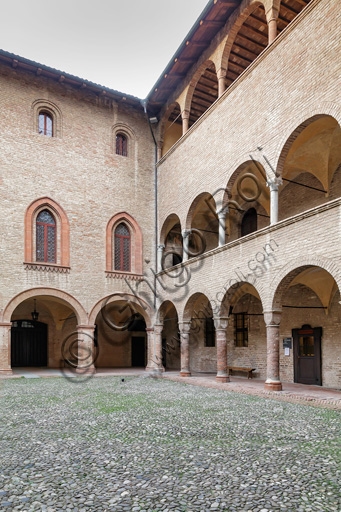 Cortile interno della Rocca Sanvitale a Fontanellato (Parma) - architettura rinascimentale