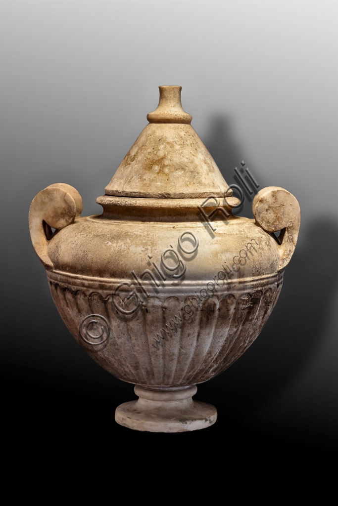 Roman alabaster krater from a tomb, exhibited at the Santa Giulia Museum in Brescia, a UNESCO site.