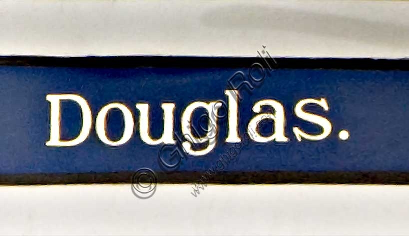 1930 Douglas EW 350, restored classic motorcycle with opposed twin-cylinder boxer engine in black finish