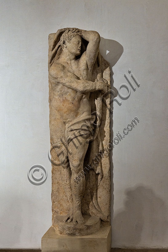 Esempio di statua artistica in marmo, rappresentante soggetto classico o monumentale