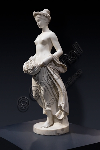 Scultura in marmo Flora di Pietro Tenerani, figura femminile neoclassica del XIX secolo