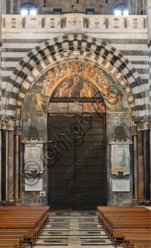 Counterfaçade and main portal of the endonarthex in Genoa Cathedral (St. Lawrence Cathedral)