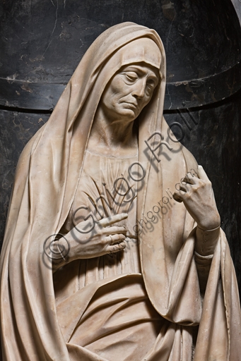 Particolare della statua di Elisabetta, Madre del Battista, scultura in marmo di Matteo Civitali, 1495-1501, Duomo di Genova.