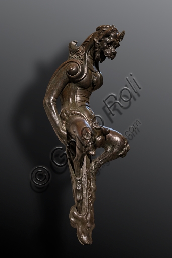 Scultura in bronzo Il Diavolino di Giambologna, dettaglio del satiro, Firenze
