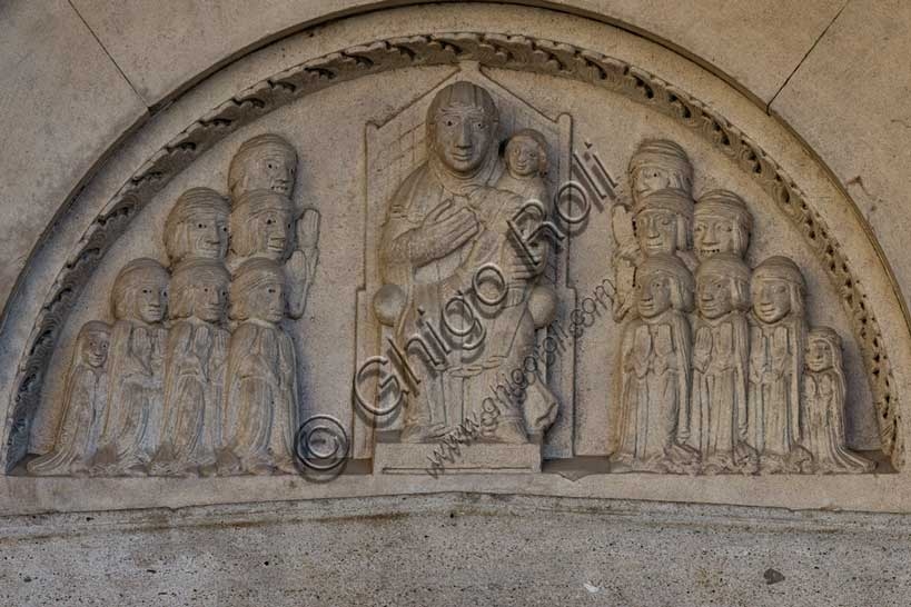 Lunetta Madonna della Vita, Duomo Fidenza, opera scultorea Benedetto Antelami