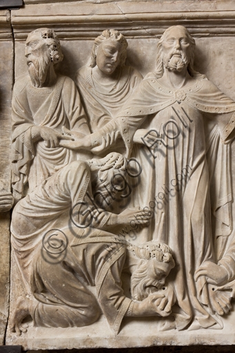 Scultura gotica del monumento funerario di Luca Fieschi con Cristo e gli Apostoli, Museo Diocesano di Genova, Liguria, Italia