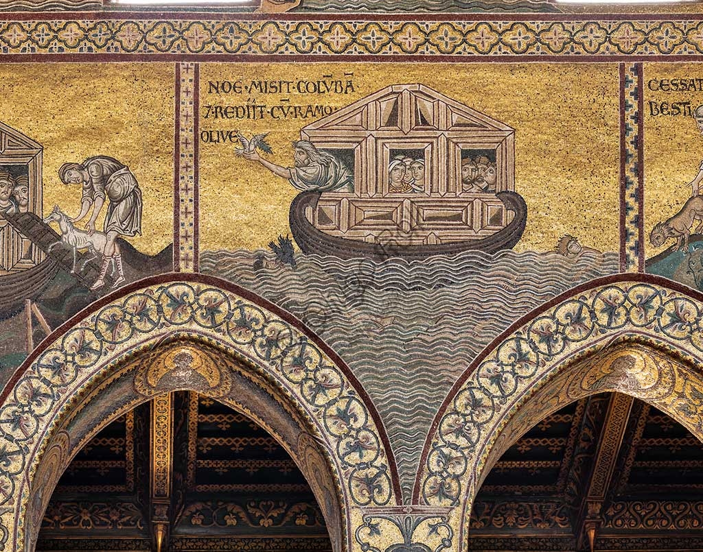 Dettaglio mosaico bizantino Duomo Monreale: Noè fa caricare animali sull'Arca, iscrizione latina NOE PONI FECIT BESTIAS ET VOLUCRES IN ARCA