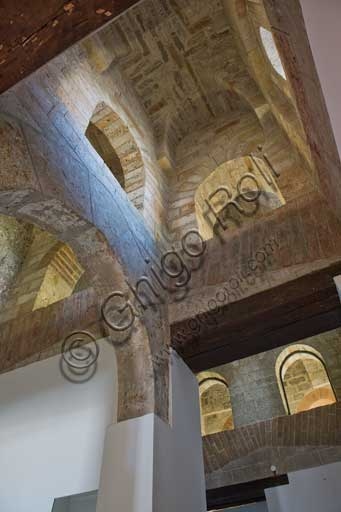 Volta a monofora negli ambienti superiori della Torre Pisana del Palazzo dei Normanni, Palermo