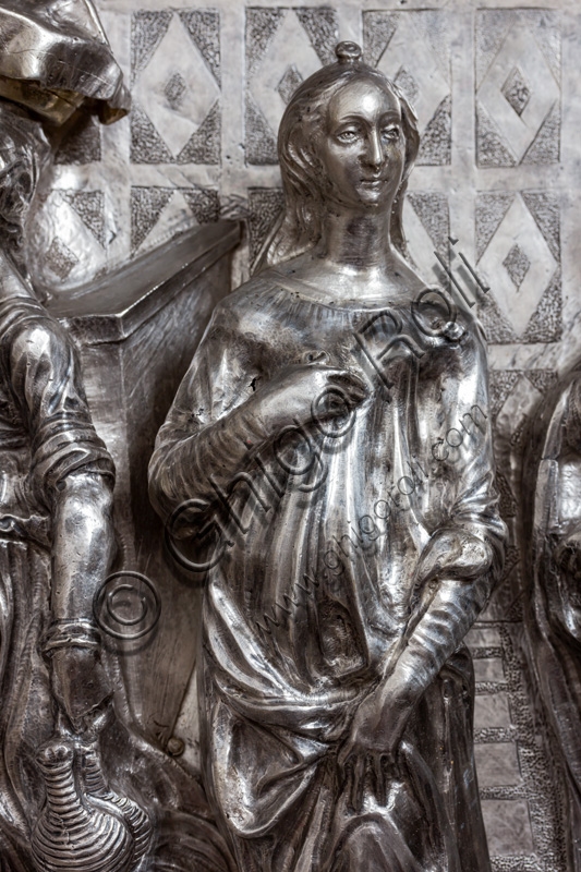 Atque veritatis et explicabo.