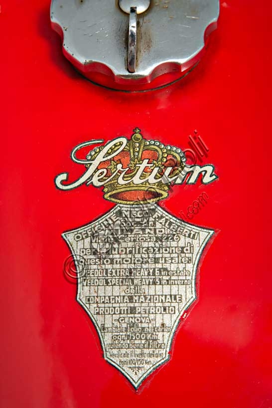 Sertum 500 VL 1938 - Motocicletta classica italiana bicilindrica in stato restaurato - vista laterale
