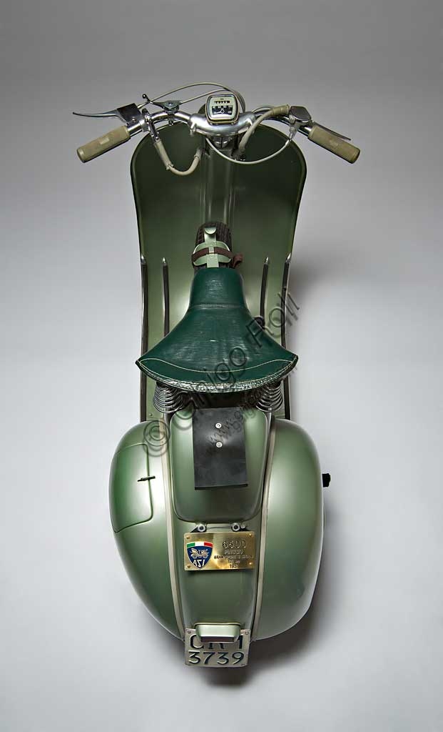 Restored 1951 Vespa Sei Giorni vintage scooter, iconic Piaggio design