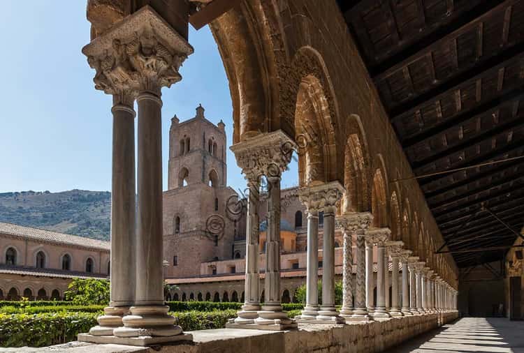 Monreale Cathedral Cloister: twin columns and capitals from the 12th century