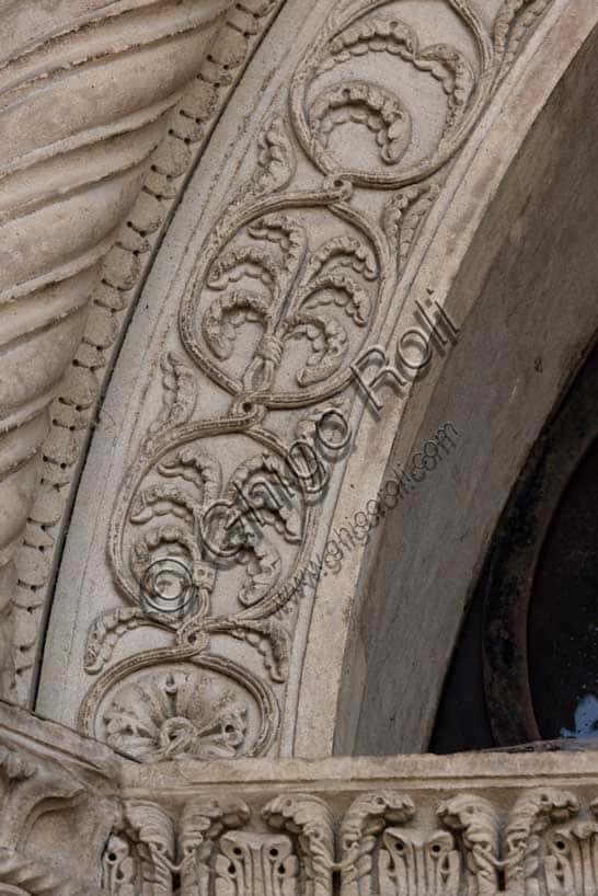 Vegetal Scrolls on the Main Portal of Fidenza Cathedral