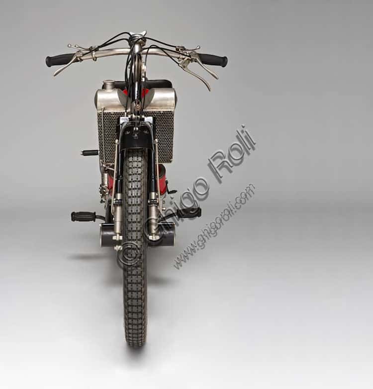 Moto d'epoca Scott Super Squirrel 1926: Storia e Caratteristiche