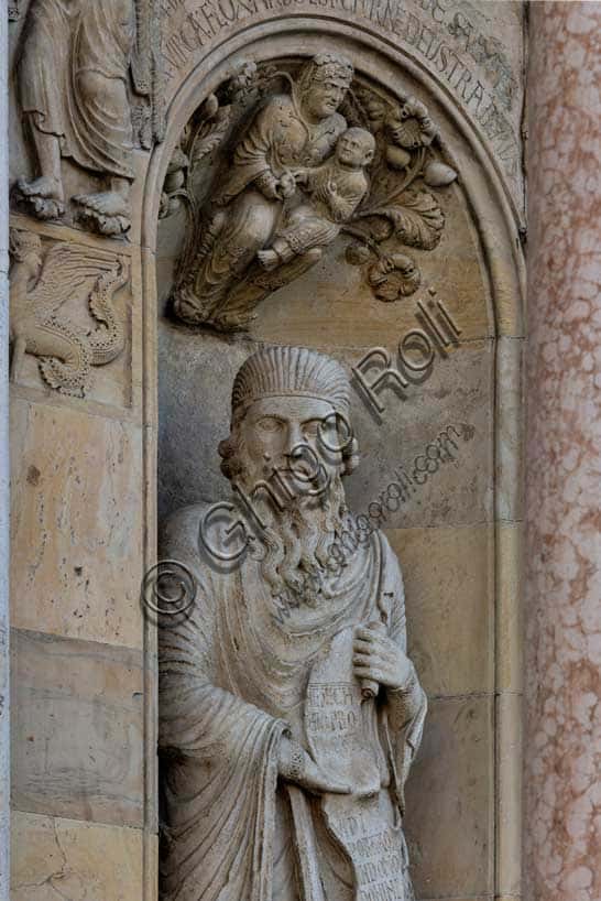 Profeta Ezechiele di Antelami: Scultura nel Duomo di Fidenza