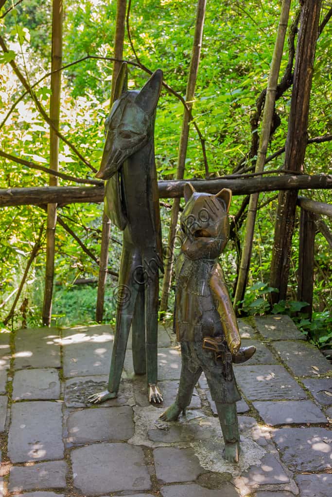 Pietro Consagra's 'The Fox and the Cat' Statues at Pinocchio Park