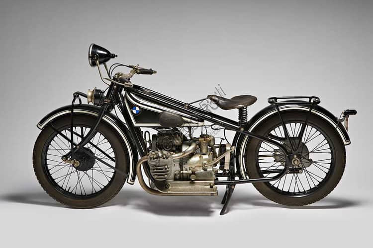 BMW R 42 del 1927 moto d'epoca restaurata a Monaco