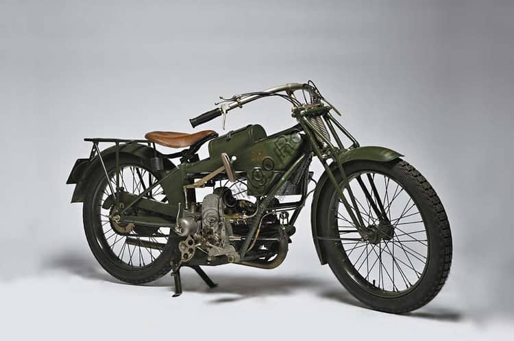 Moto Guzzi Normale 1921 restaurata, modello 500 cc a cilindro orizzontale, primo esemplare di serie
