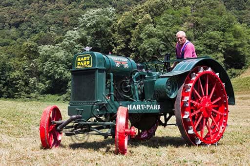 Vintage Hart Parr tractor model 18/36 from 1920, complete side view