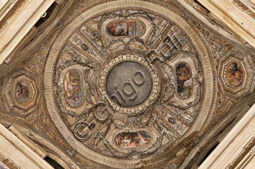 Volta della Cappella Poggi nella Chiesa di San Giacomo, Bologna
