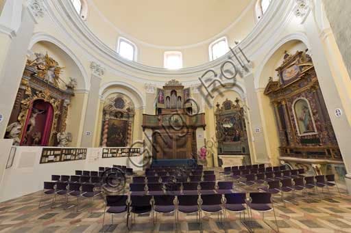 Interni della Chiesa dei Servi di Forlimpopoli: Architettura e Spazio Eventi