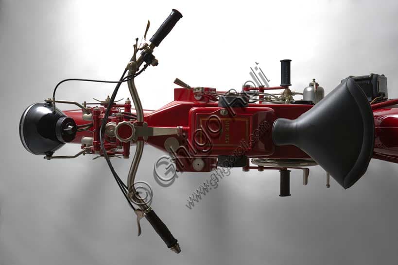 Moto Guzzi Sport 14 (1929): Esemplare Restaurato e Modello di Transizione