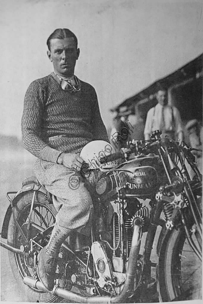 Collezione Luigi Baroncelli: Fotografie di Moto Storiche di Achille Varzi