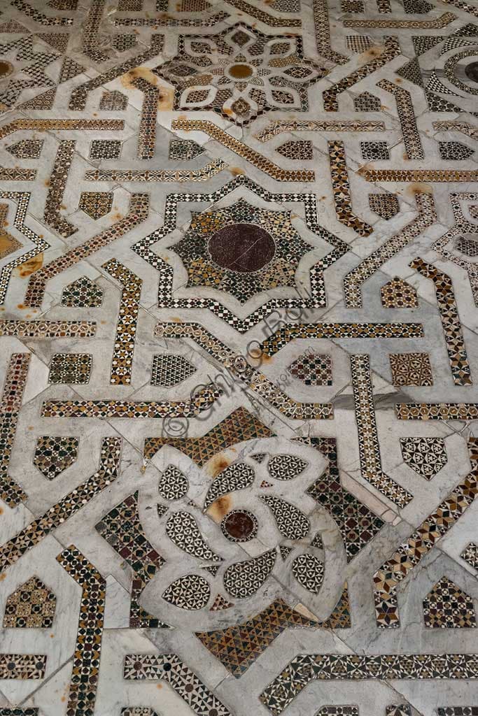 Pavimento a mosaico del Duomo di Monreale: l'Opus Sectile del transetto settentrionale