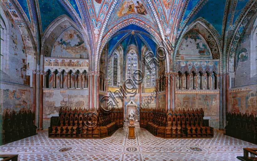 Assisi, Basilica Superiore: Transetto con Affreschi di Cimabue e Abside