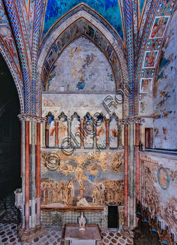 Crocifissione di Cimabue nella Basilica Superiore di Assisi – Storia e Analisi