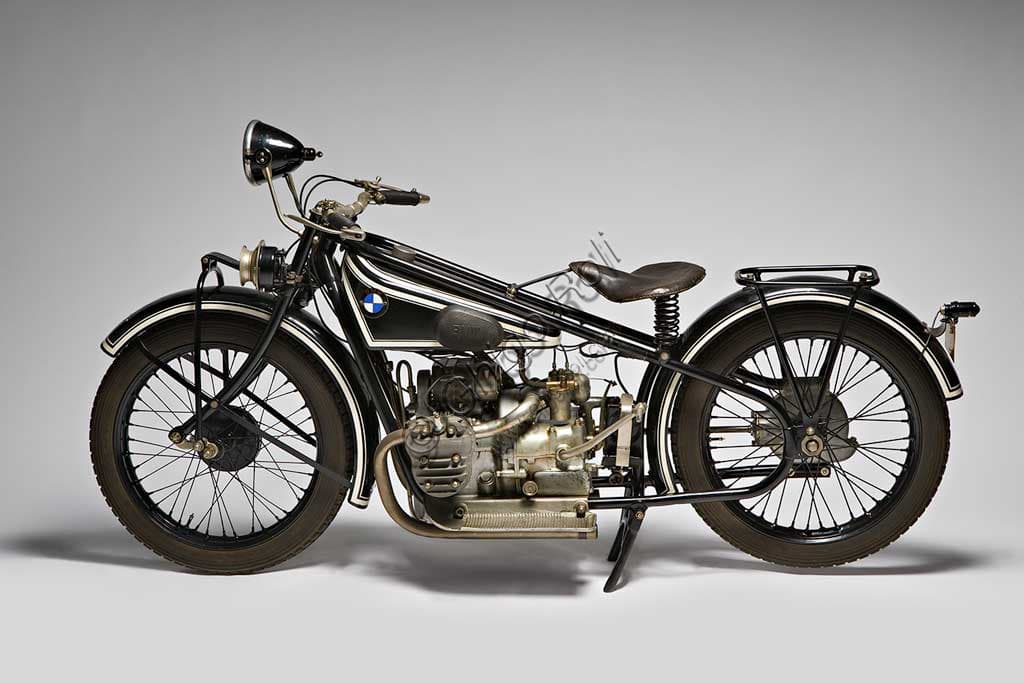 1927 BMW R 42 fully restored antique BMW motorcycle from Munich