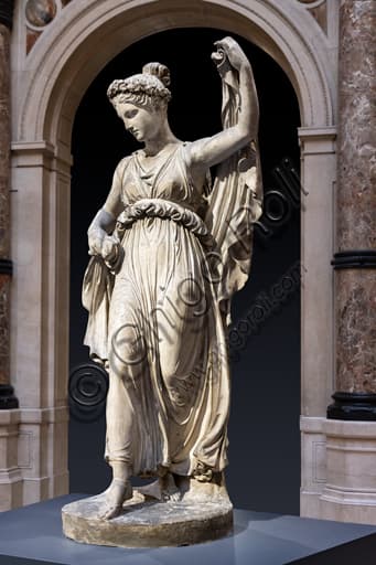 Scultura in gesso Danzatrice di Bertel Thorvaldsen, 1817, stile neoclassico