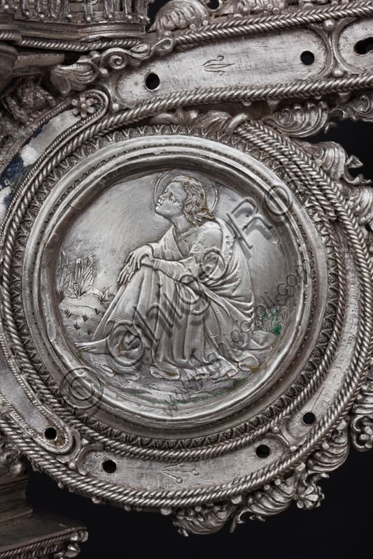 Firenze: la Croce e l'altare d'argento del Tesoro di San Giovanni