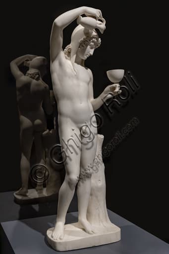 Scultura in marmo Ganimede, opera neoclassica di Bertel Thorvaldsen