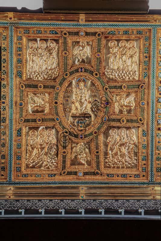 Golden Altar of Sant'Ambrogio: Vuolvino's Carolingian Masterpiece