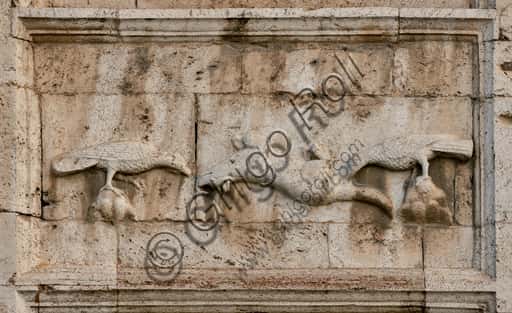 Bassorilievo della Favola della Volpe e i Corvi, Chiesa di San Pietro Spoleto