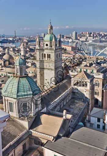 St. Lawrence Cathedral in Genoa: Architecture of the Dome and Bell Tower