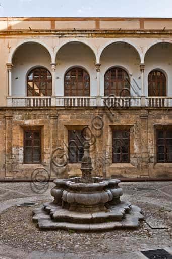 Fountain Courtyard of the Royal Palace of Palermo (Palazzo dei Normanni): Architectural View