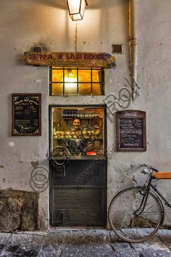 Da' Vinattieri: Trippa e Lampredotto nell'Osteria Tipica di Firenze