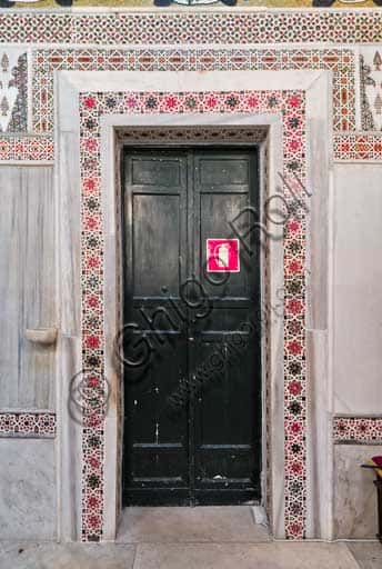 Geometric Door of the Palatine Chapel: Norman Decoration in Palermo