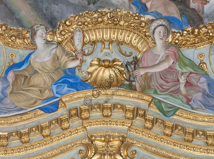 Stucchi di Lorenzo De Ferrari: la Prudenza a Palazzo Carrega-Cataldi